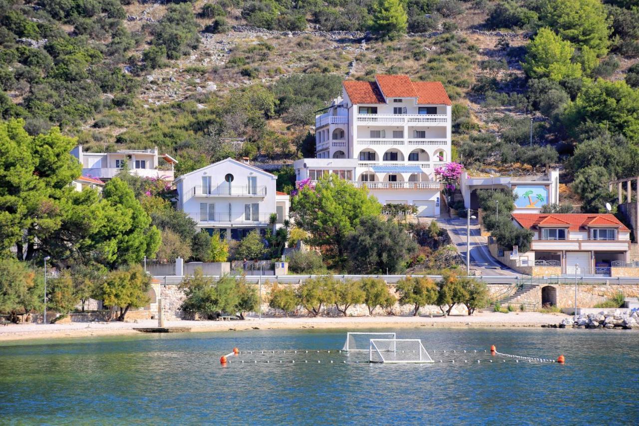 Apartments By The Sea Marina, Trogir - 9035 Exteriör bild