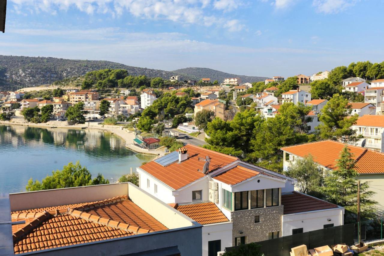 Apartments By The Sea Marina, Trogir - 9035 Exteriör bild